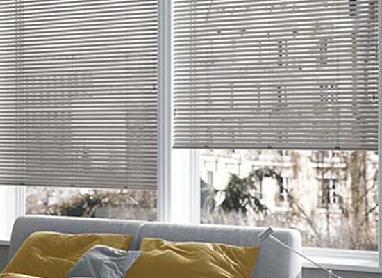 Moustiquaire en aluminium